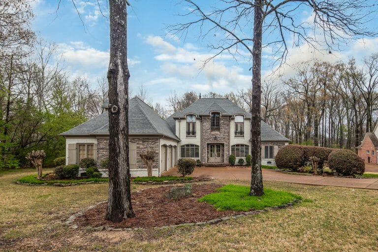 10328 Crooked Creek Road, Collierville- CLOSED!