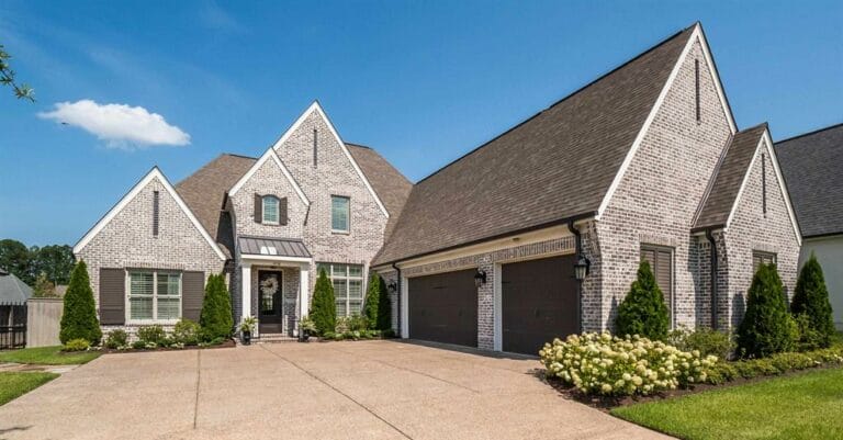 4758 Carousel Ln - Listed by Abbey Garner Miesse