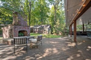 UNDER CONTRACT!  1327 Glen Oaks Drive - Listed by Halle Whitlock