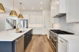 515 Henry Heights Dr. E. - Listed by Abbey Garner Miesse