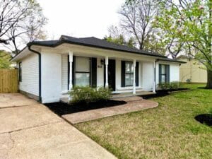 UNDER CONTRACT! - 925 Greenview Rd. - Listed by Jason Gendron