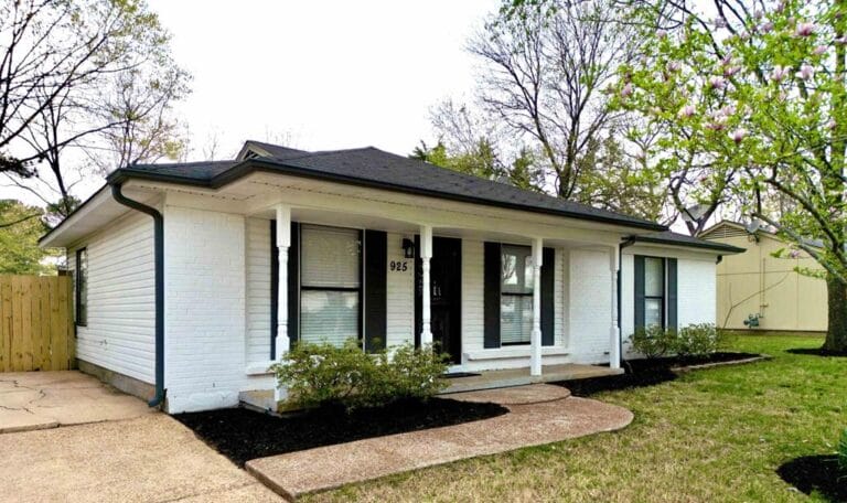 UNDER CONTRACT! - 925 Greenview Rd. - Listed by Jason Gendron