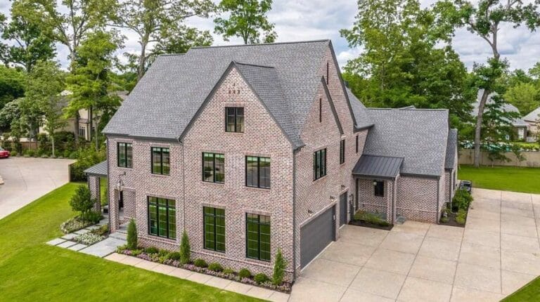 NEW LISTING - 3016 Chapel Woods Cv - Listed by Abbey Garner Miesse