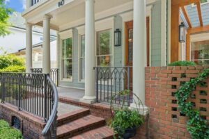 UNDER CONTRACT! - 843 Harbor Bend Dr - Listed by Abbey Garner Miesse