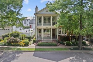 UNDER CONTRACT! - 843 Harbor Bend Dr - Listed by Abbey Garner Miesse