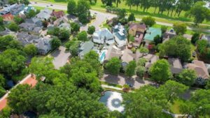 UNDER CONTRACT! - 843 Harbor Bend Dr - Listed by Abbey Garner Miesse