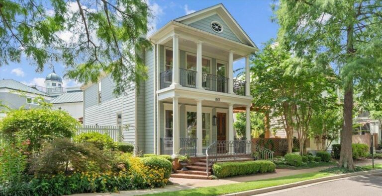 UNDER CONTRACT! - 843 Harbor Bend Dr - Listed by Abbey Garner Miesse