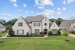 NEW LISTING! - 203 Green Garden Cv. - Listed by Abbey Garner Miesse