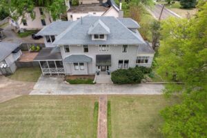 NEW LISTING! - 660 S. McLean Blvd. - Listed by Abbey Garner Miesse