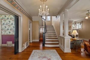 NEW LISTING! - 660 S. McLean Blvd. - Listed by Abbey Garner Miesse