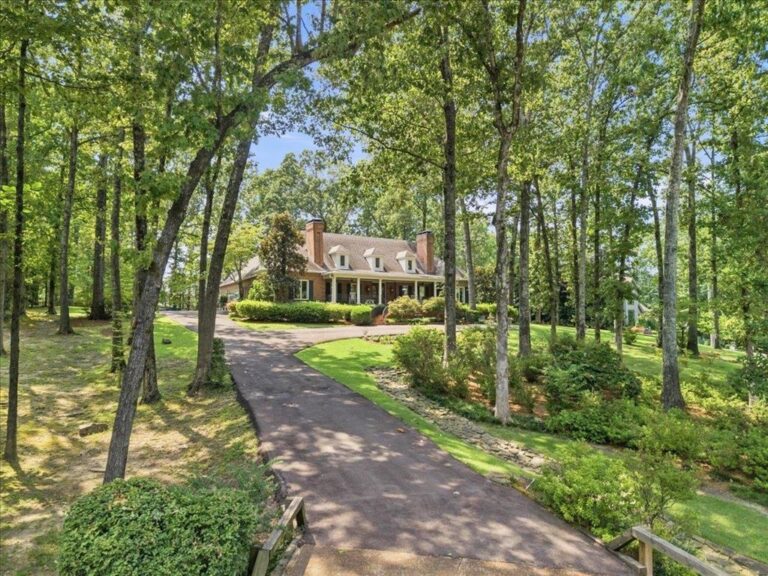 8950 On-The-Hill Cv E. - Listed by Abbey Miesse and Izabella Moore
